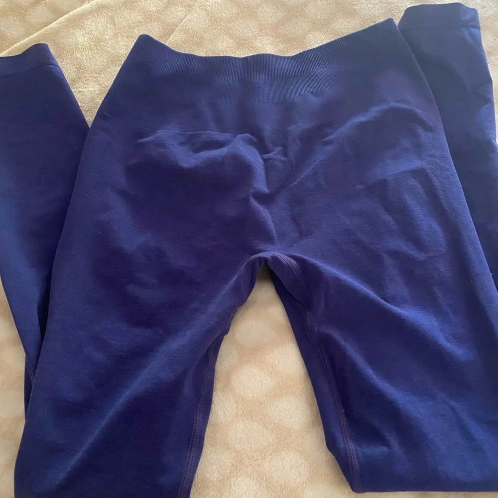Alphalete Women's Royal Blue Leggings - Picture 5 of 6
